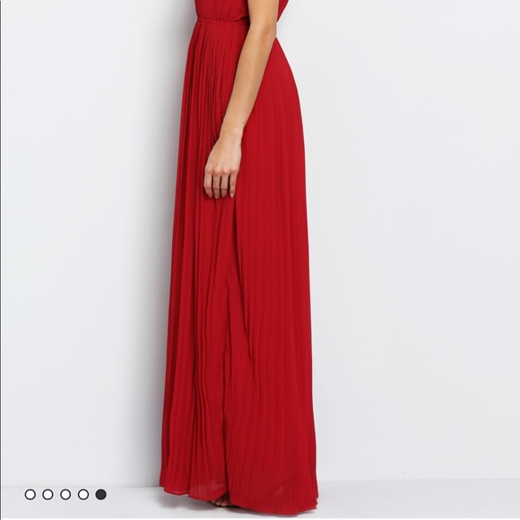 💃MAXI RED DRESS 🌹 - Picture 3 of 8